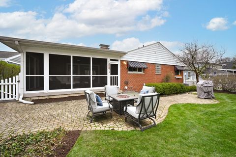 Tiny photo for 754 N Kenilworth Avenue, Glen Ellyn, IL 60137 (MLS # 12612678)