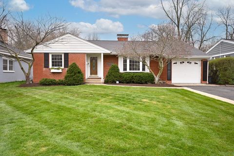 754 N Kenilworth Avenue Glen Ellyn IL 60137