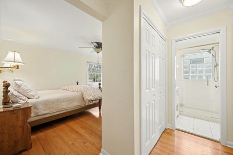 Tiny photo for 754 N Kenilworth Avenue, Glen Ellyn, IL 60137 (MLS # 12612678)