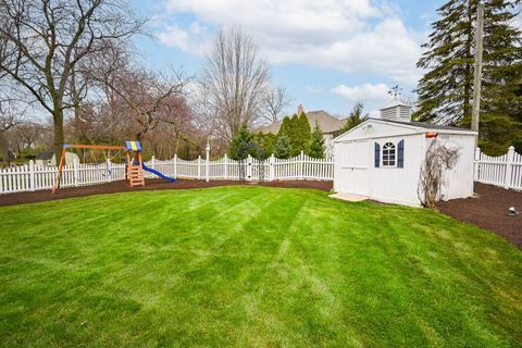Tiny photo for 754 N Kenilworth Avenue, Glen Ellyn, IL 60137 (MLS # 12612678)