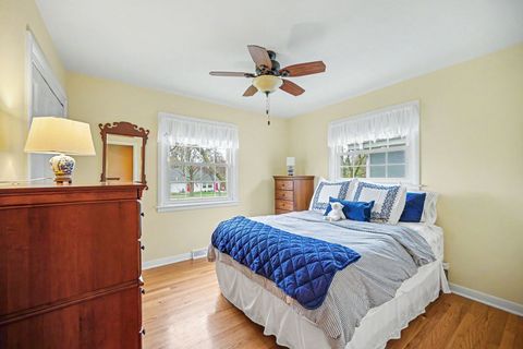 Tiny photo for 754 N Kenilworth Avenue, Glen Ellyn, IL 60137 (MLS # 12612678)