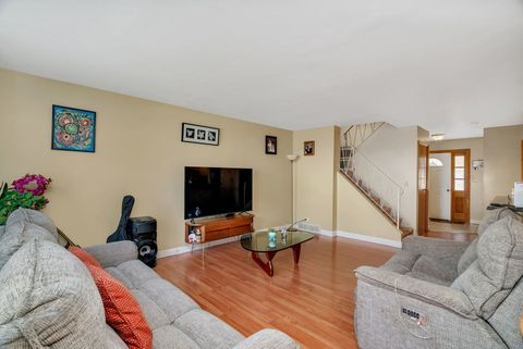 Tiny photo for 208 Porter Lane #208, Bolingbrook, IL 60440 (MLS # 12443742)
