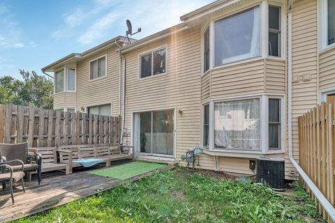 Tiny photo for 208 Porter Lane #208, Bolingbrook, IL 60440 (MLS # 12443742)
