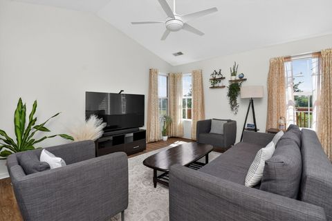 Tiny photo for 464 Gloria Lane, Oswego, IL 60543 (MLS # 12670928)
