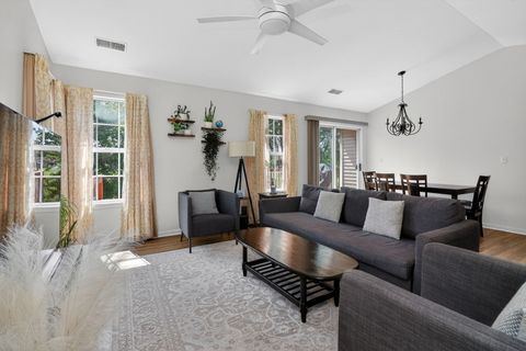 Tiny photo for 464 Gloria Lane, Oswego, IL 60543 (MLS # 12670928)