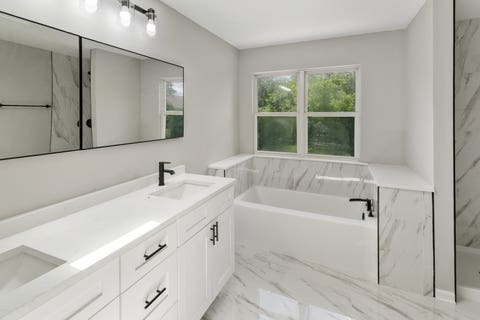 Tiny photo for 600 Brookstone Road, Grayslake, IL 60030 (MLS # 12682669)