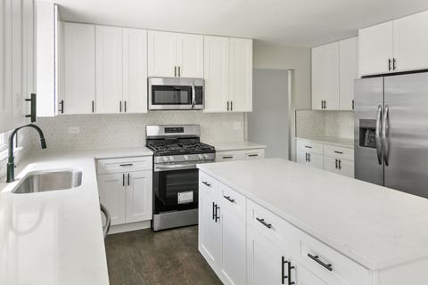 Tiny photo for 600 Brookstone Road, Grayslake, IL 60030 (MLS # 12682669)