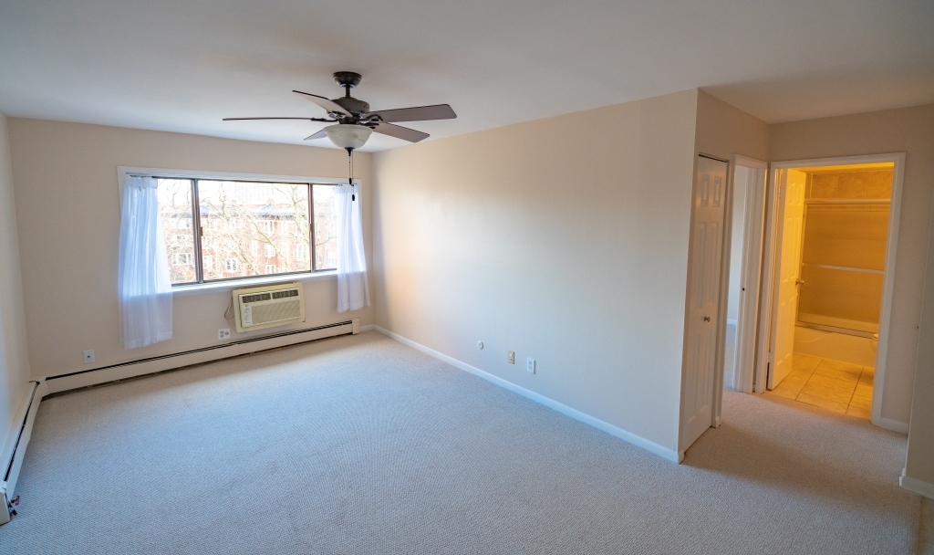 3620 N Pine Grove Avenue 501