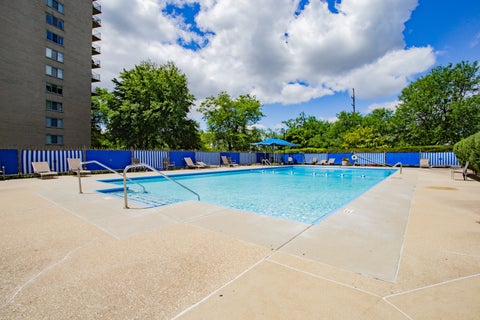 Tiny photo for 7033 N Kedzie Avenue N #303, Chicago, IL 60645 (MLS # 12683900)