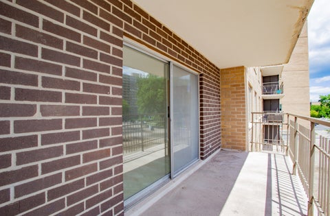 Tiny photo for 7033 N Kedzie Avenue N #303, Chicago, IL 60645 (MLS # 12683900)