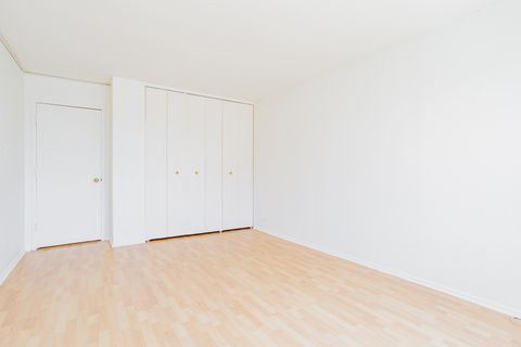 Tiny photo for 7033 N Kedzie Avenue N #303, Chicago, IL 60645 (MLS # 12683900)