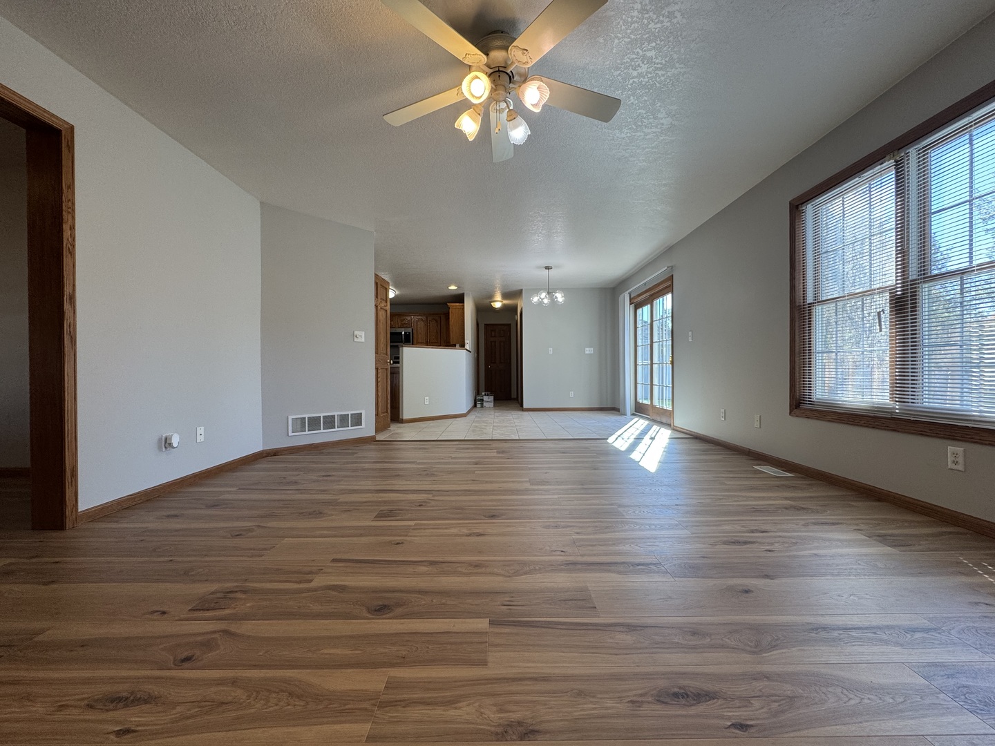 Bourbonnais, Illinois 60914, United States, 4 Bedrooms Bedrooms, ,3 BathroomsBathrooms,Residential,Active,192554