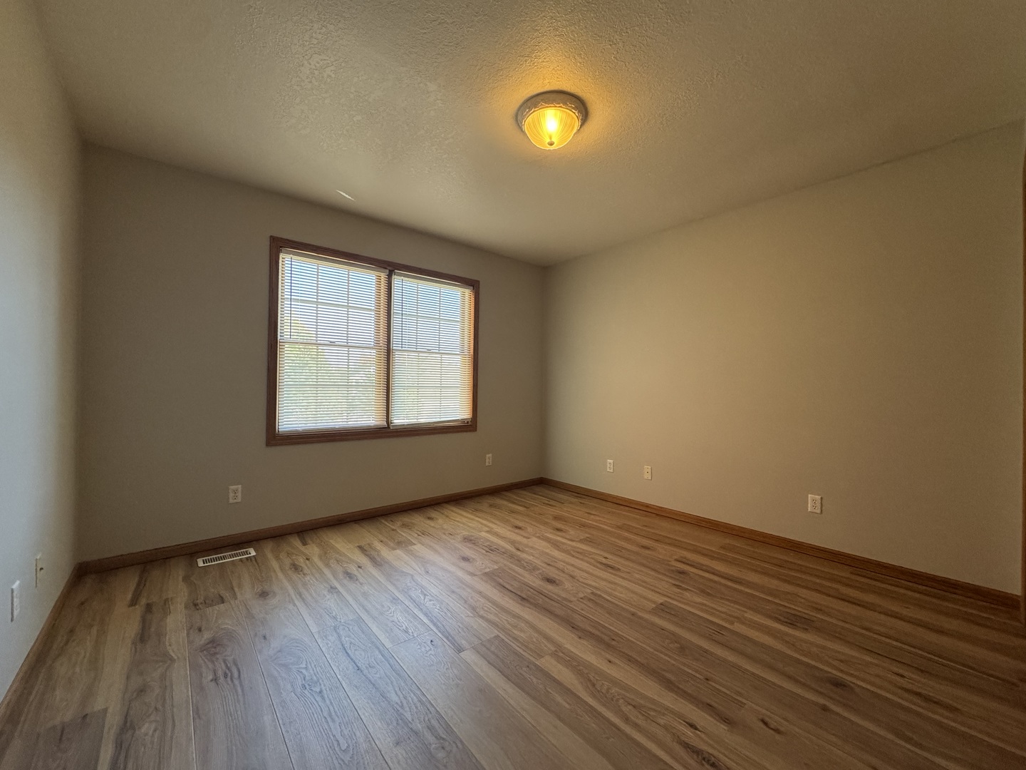 Bourbonnais, Illinois 60914, United States, 4 Bedrooms Bedrooms, ,3 BathroomsBathrooms,Residential,Active,192554