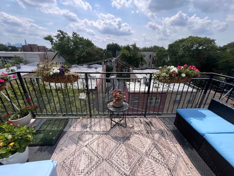 Tiny photo for 2423 W Fullerton Avenue #4G, Chicago, IL 60647 (MLS # 12476804)