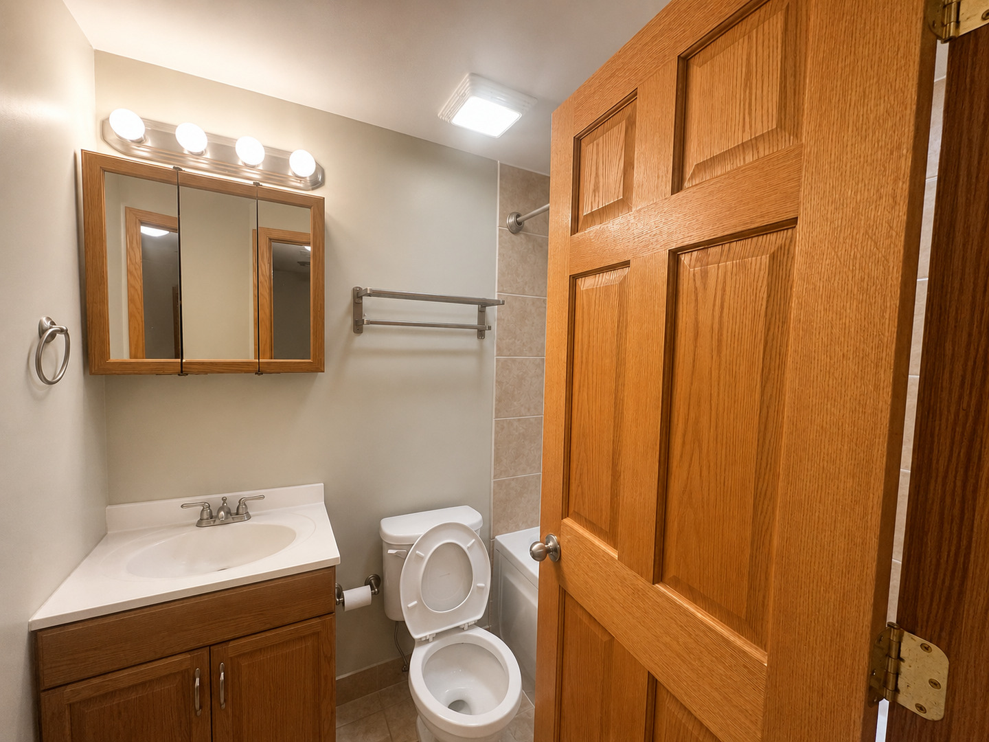 5252 S Drexel Avenue 1A