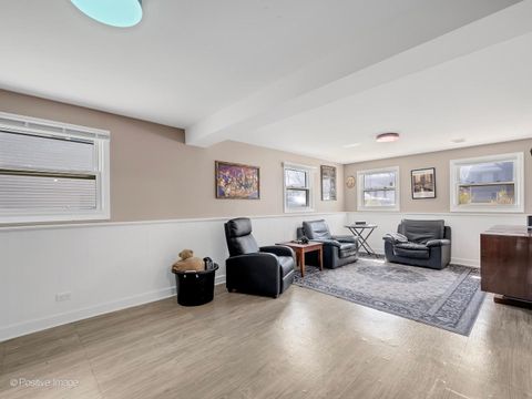 Tiny photo for 266 Marilyn Avenue, Glendale Heights, IL 60139 (MLS # 12590614)