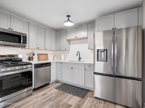 Tiny photo for 266 Marilyn Avenue, Glendale Heights, IL 60139 (MLS # 12590614)