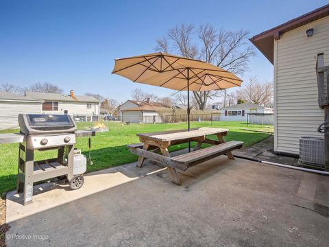 Tiny photo for 266 Marilyn Avenue, Glendale Heights, IL 60139 (MLS # 12590614)