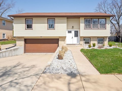 Photo of 266 Marilyn Avenue, Glendale Heights, IL 60139 (MLS # 12590614)