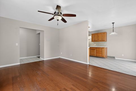 Tiny photo for 73 Ingleshire Road, Montgomery, IL 60538 (MLS # 12523995)