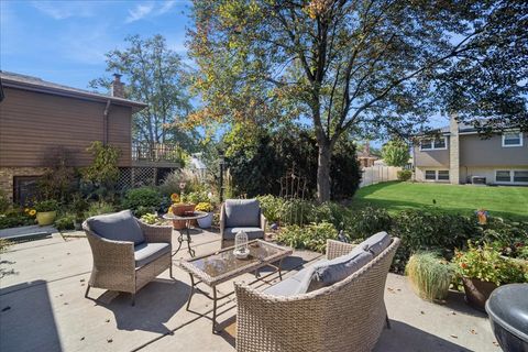 Tiny photo for 1014 S Grace Street, Mount Prospect, IL 60056 (MLS # 12447465)