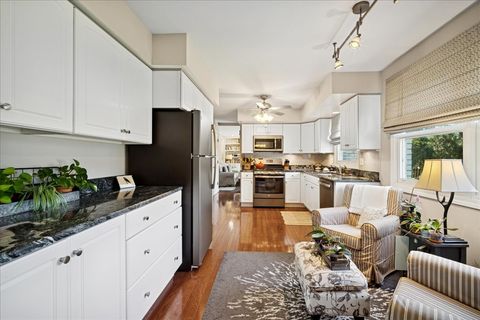 Tiny photo for 1014 S Grace Street, Mount Prospect, IL 60056 (MLS # 12447465)