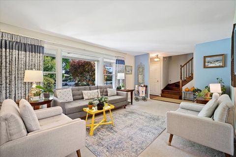 Tiny photo for 1014 S Grace Street, Mount Prospect, IL 60056 (MLS # 12447465)