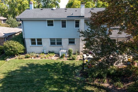 Tiny photo for 1014 S Grace Street, Mount Prospect, IL 60056 (MLS # 12447465)