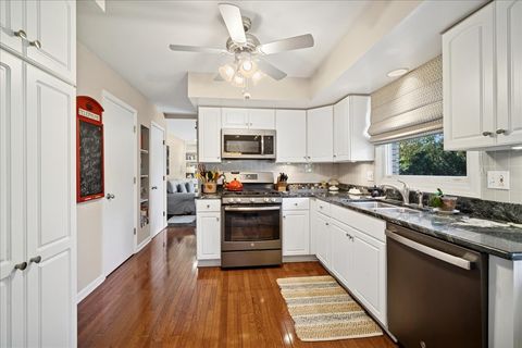 Tiny photo for 1014 S Grace Street, Mount Prospect, IL 60056 (MLS # 12447465)