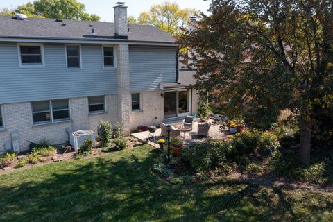 Tiny photo for 1014 S Grace Street, Mount Prospect, IL 60056 (MLS # 12447465)