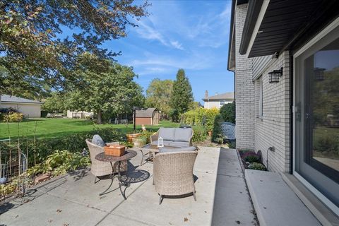 Tiny photo for 1014 S Grace Street, Mount Prospect, IL 60056 (MLS # 12447465)