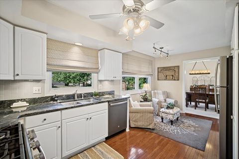 Tiny photo for 1014 S Grace Street, Mount Prospect, IL 60056 (MLS # 12447465)