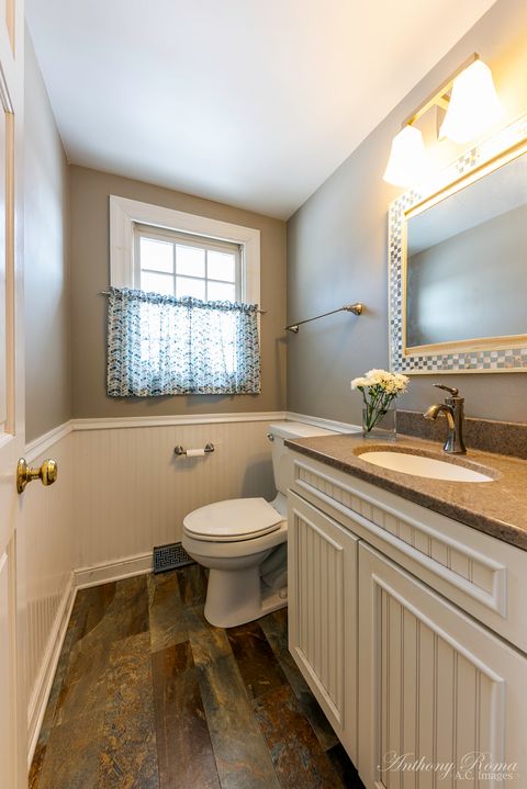 Tiny photo for 533 N Beck Road, Lindenhurst, IL 60046 (MLS # 12554120)