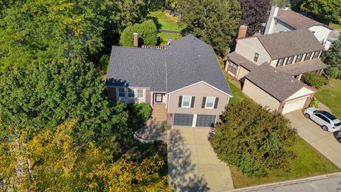 Tiny photo for 2671 Longview Drive, Lisle, IL 60532 (MLS # 12489279)