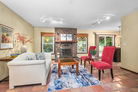 Tiny photo for 2671 Longview Drive, Lisle, IL 60532 (MLS # 12489279)