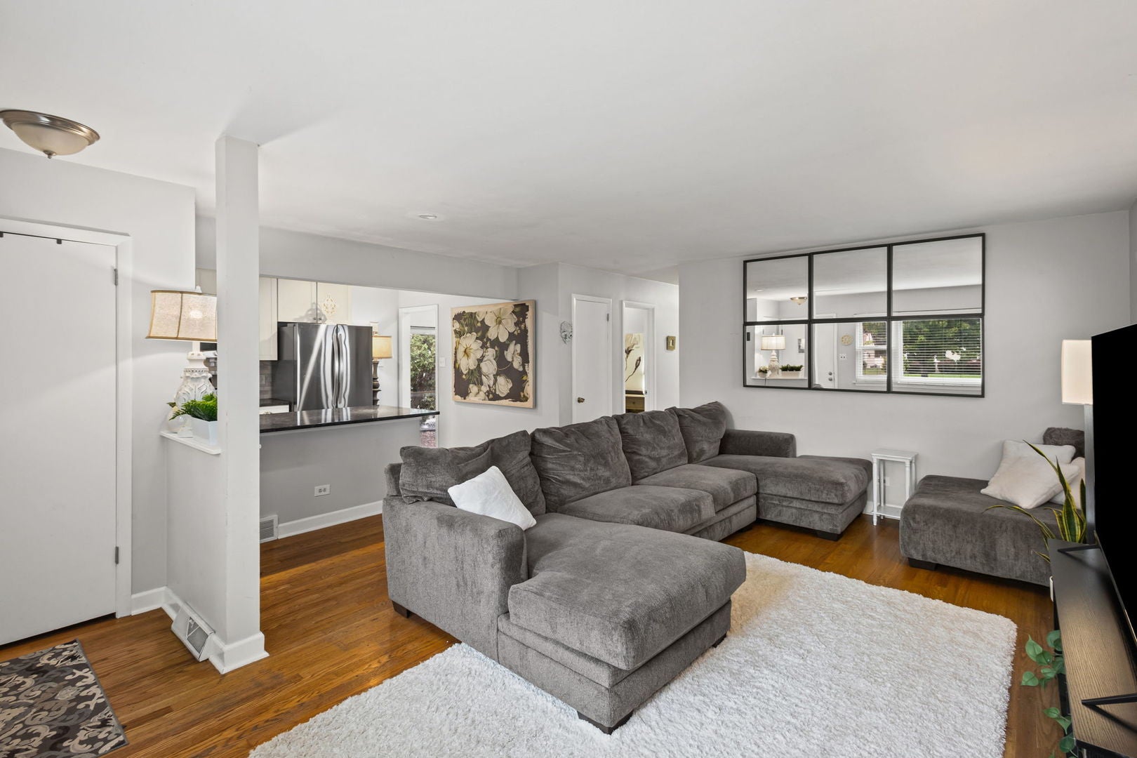 274 N Highview Avenue