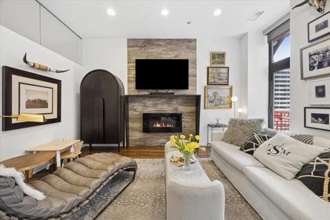 Tiny photo for 208 W Washington Street #1813, Chicago, IL 60606 (MLS # 12672042)