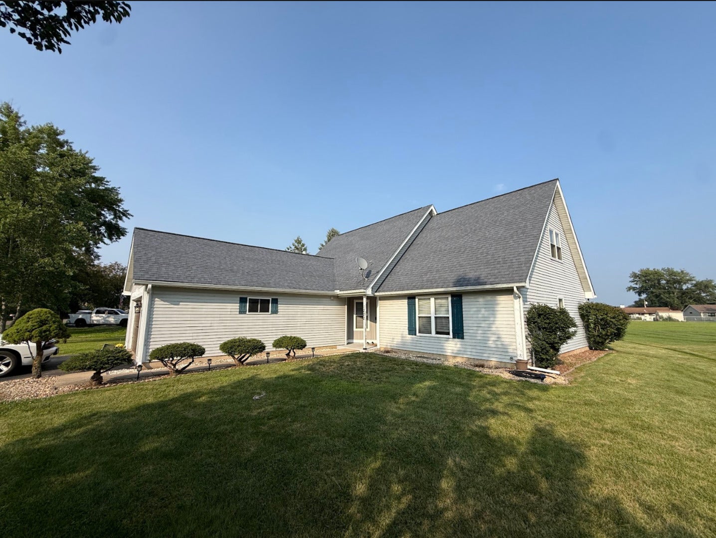 1202 Holiday Drive