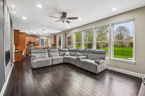 Tiny photo for 612 E Delgado Drive, Palatine, IL 60074 (MLS # 12627500)