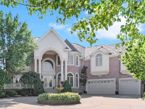 Tiny photo for 151 Palmer Circle, Vernon Hills, IL 60061 (MLS # 12713894)