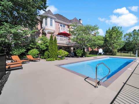 Tiny photo for 151 Palmer Circle, Vernon Hills, IL 60061 (MLS # 12713894)