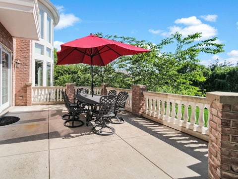 Tiny photo for 151 Palmer Circle, Vernon Hills, IL 60061 (MLS # 12713894)