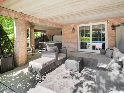 Tiny photo for 151 Palmer Circle, Vernon Hills, IL 60061 (MLS # 12713894)