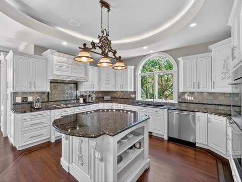 Tiny photo for 151 Palmer Circle, Vernon Hills, IL 60061 (MLS # 12713894)