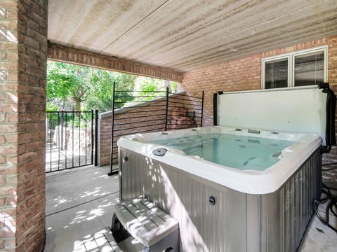 Tiny photo for 151 Palmer Circle, Vernon Hills, IL 60061 (MLS # 12713894)
