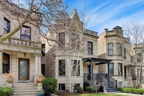 Tiny photo for 2712 N Francisco Avenue, Chicago, IL 60647 (MLS # 12616985)