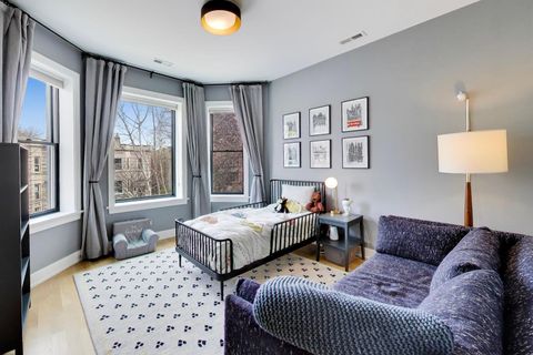 Tiny photo for 2712 N Francisco Avenue, Chicago, IL 60647 (MLS # 12616985)