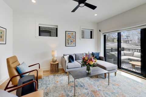 Tiny photo for 2712 N Francisco Avenue, Chicago, IL 60647 (MLS # 12616985)