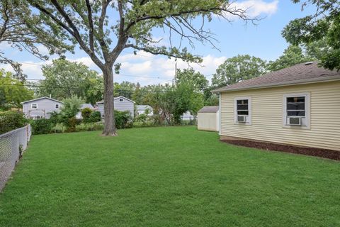 Tiny photo for 17914 W Twin Lakes Boulevard, Grayslake, IL 60030 (MLS # 12507910)