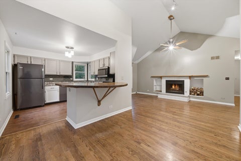 Tiny photo for 929 Alton Court, Winthrop Harbor, IL 60096 (MLS # 12722204)